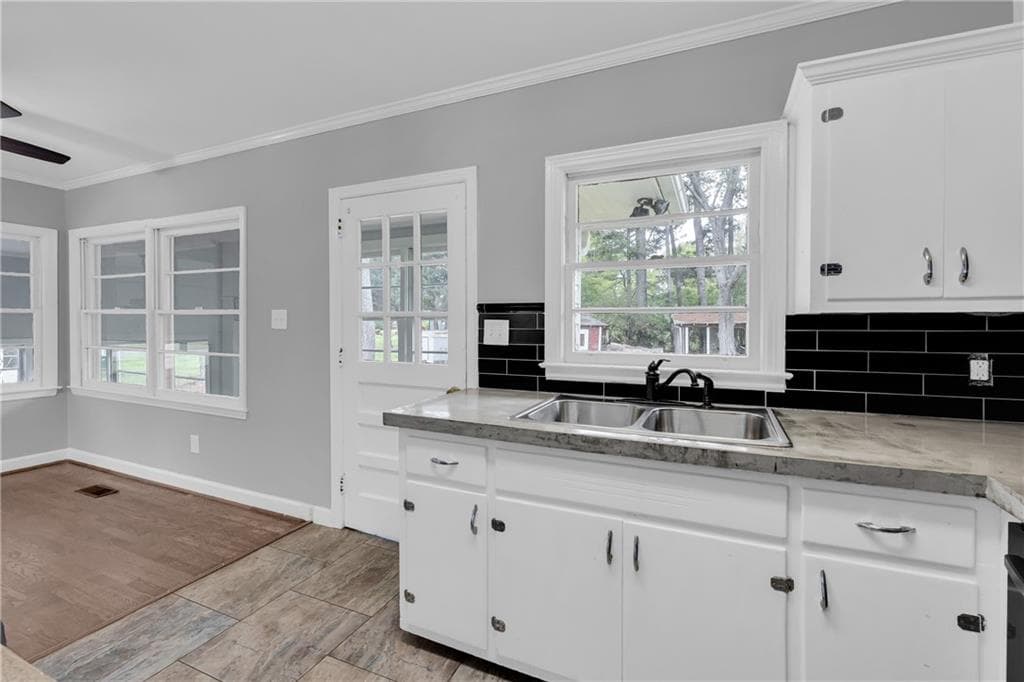 2 bedroom, 1 bathroom, 1,498 sq ft single family residence for sale at 58 Andrew Jackson Street, Commerce, GA 30529 — photo 10