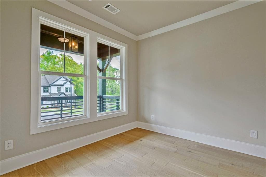 6 bedroom, 5 bathroom, 3,980 sq ft single family residence for sale at 1697 Eastside Parc Street, Atlanta, GA 30316 — photo 8