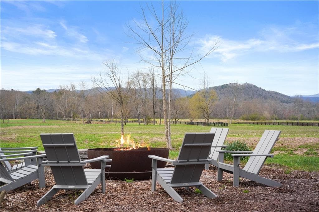 3 bedroom, 3 bathroom, 1,767 sq ft single family residence for sale at 605 Lynch Mountain Road, Sautee Nacoochee, GA 30571 — photo 3
