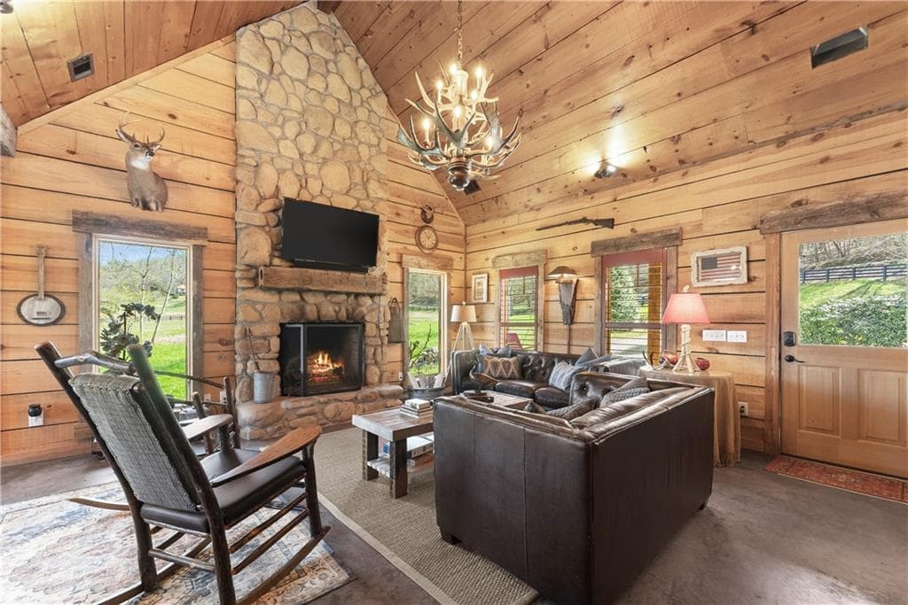 3 bedroom, 3 bathroom, 1,767 sq ft single family residence for sale at 605 Lynch Mountain Road, Sautee Nacoochee, GA 30571 — photo 9
