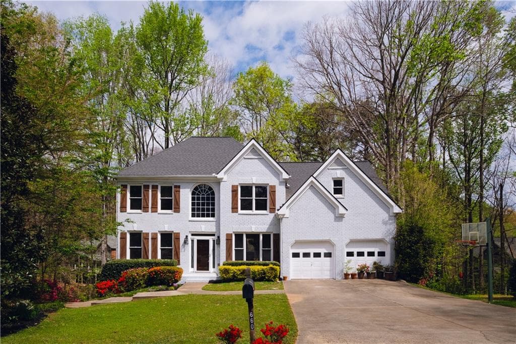 6 bedroom, 4 bathroom, 4,322 sq ft single family residence sold at 660 Dianthus Court, Acworth, GA 30102