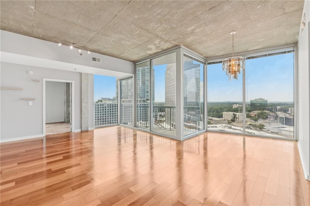 2 bedroom, 2 bathroom, 1,223 sq ft condominium for sale at 3324 Peachtree Road 1518, Atlanta, GA 30326 — photo 8