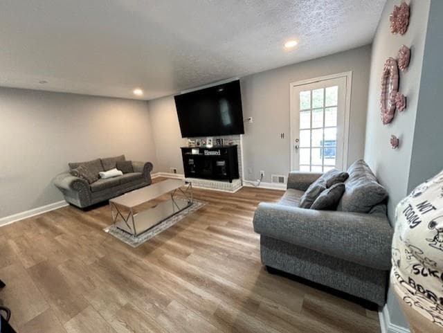 3 bedroom, 2 bathroom, 1,155 sq ft single family residence for sale at 1963 Carriage Way, Lawrenceville, GA 30043 — photo 9