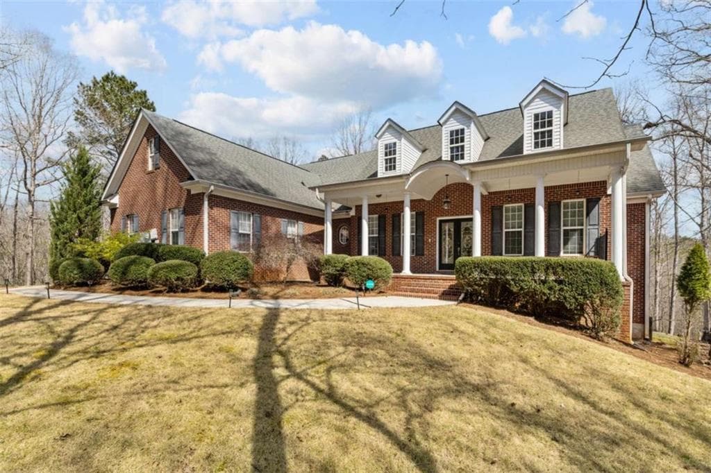 6 bedroom, 5 bathroom, 5,691 sq ft single family residence for sale at 9810 Walnut Grove Trail, Villa Rica, GA 30180 — photo 2