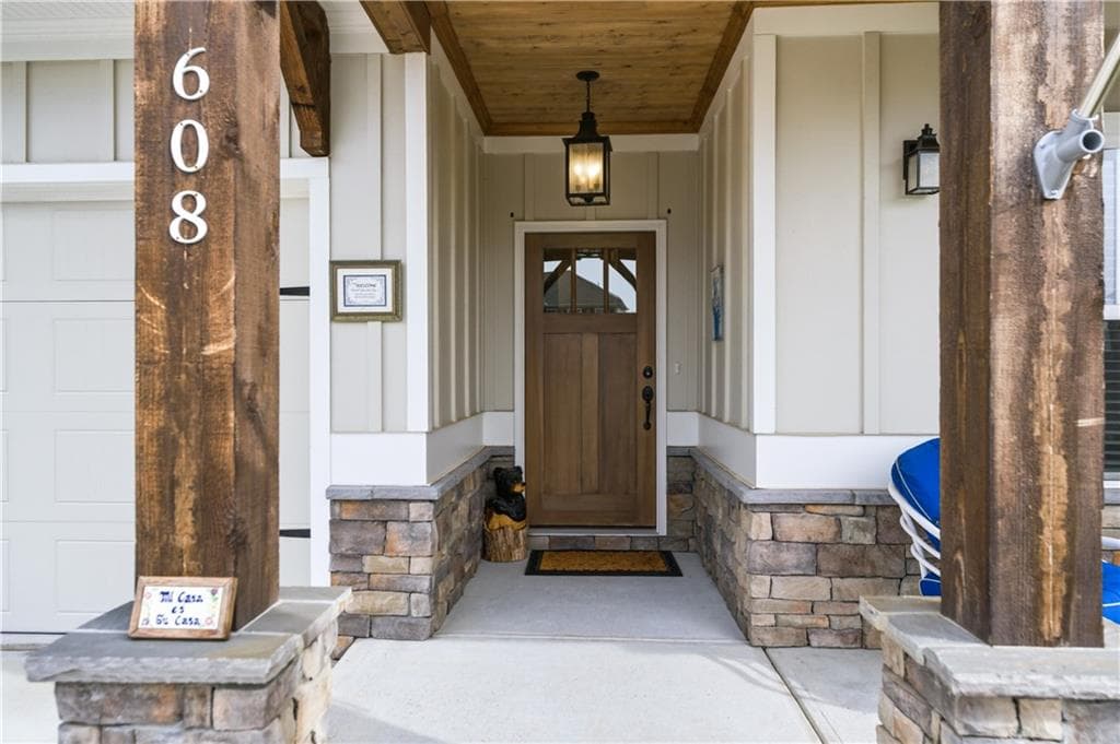 4 bedroom, 3 bathroom, 2,416 sq ft single family residence for sale at 608 Spring Water, Waleska, GA 30183 — photo 5