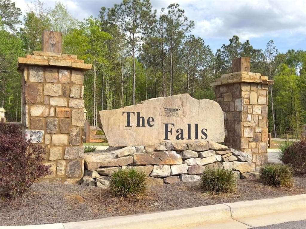 single family residence for sale at 113 The Falls Lane, Milledgeville, GA 31061