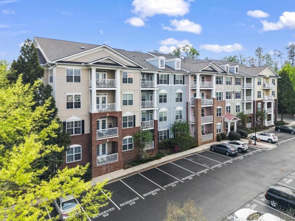 2 bedroom, 2 bathroom, 1,253 sq ft condominium for sale at 1955 Nocturne Drive 3410, Alpharetta, GA 30009 — photo 1 of 24