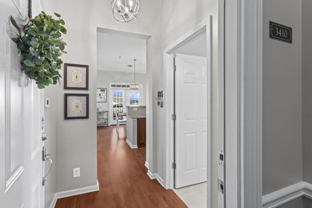 2 bedroom, 2 bathroom, 1,253 sq ft condominium for sale at 1955 Nocturne Drive 3410, Alpharetta, GA 30009 — photo 2