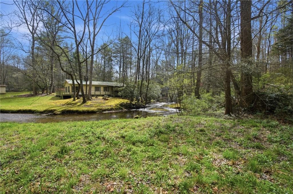 4 bedroom, 3 bathroom, 2,900 sq ft single family residence under contract at 640 Edwards Parkway, Cleveland, GA 30528 — photo 4