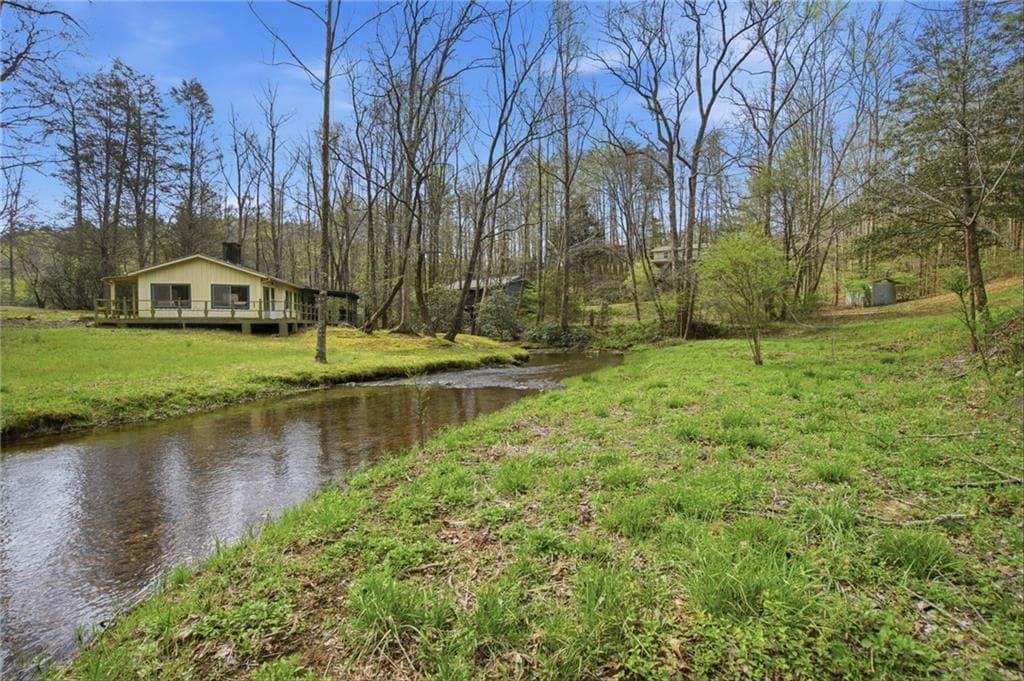 4 bedroom, 3 bathroom, 2,900 sq ft single family residence under contract at 640 Edwards Parkway, Cleveland, GA 30528 — photo 5