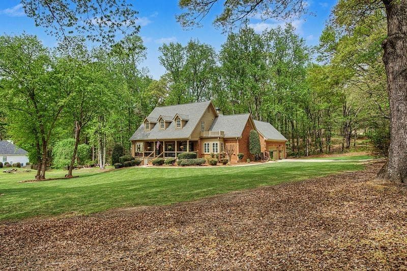 3 bedroom, 4 bathroom, 4,036 sq ft single family residence for sale at 3275 Fence Road, Dacula, GA 30019 — photo 4