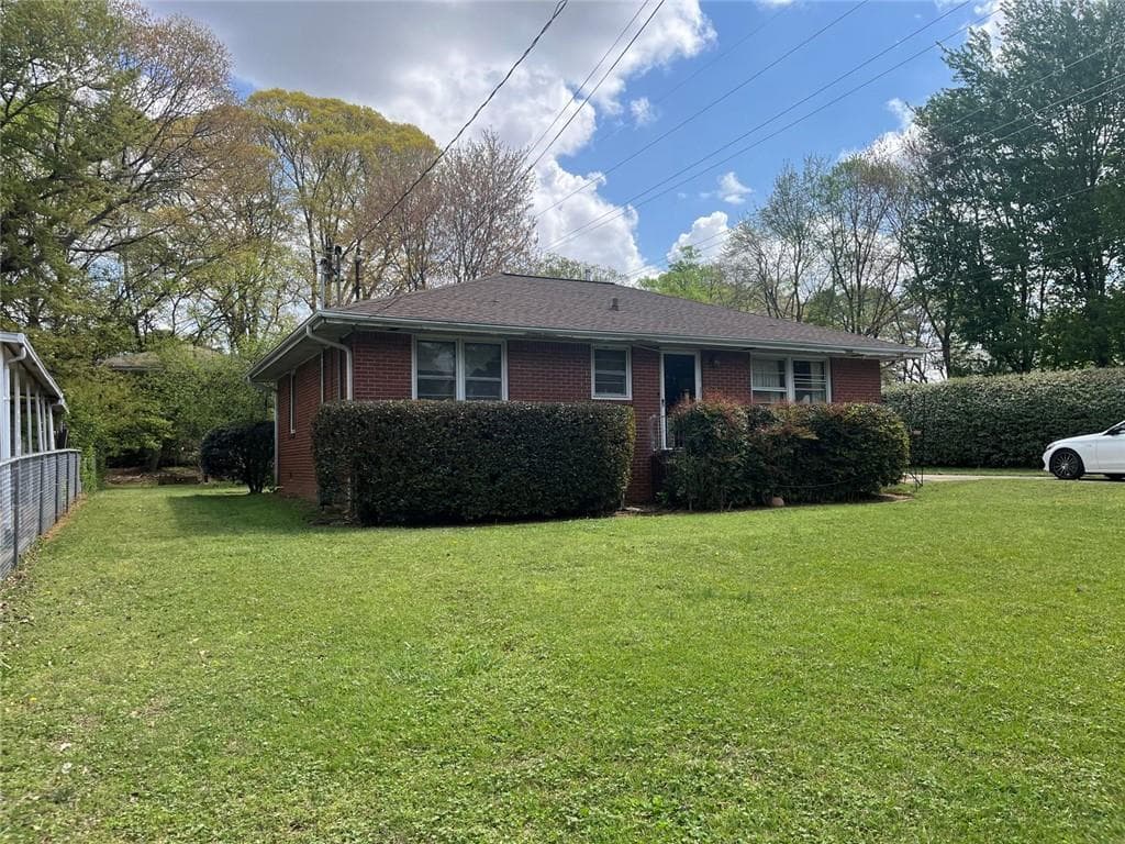 2555 Reed Street, Smyrna, GA 30080 — most recent listing photo