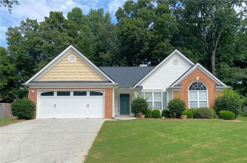3 bedroom, 2 bathroom, 2,268 sq ft single family residence sold at 2840 GENERAL LEE Way, Buford, GA 30519