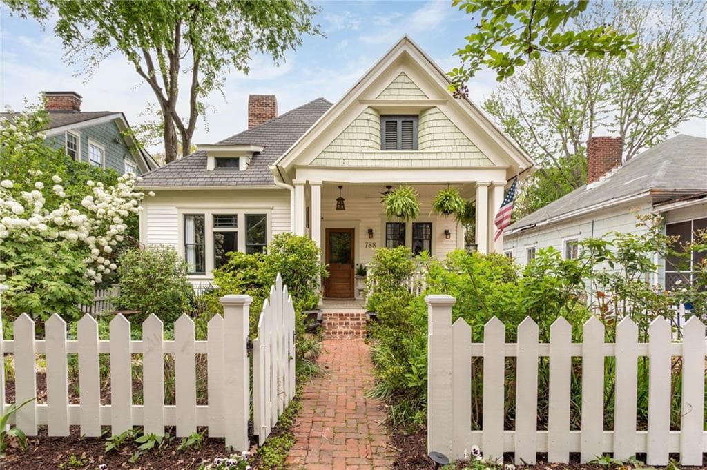 4 bedroom, 5 bathroom, 3,513 sq ft single family residence sold at 788 Lake Avenue, Atlanta, GA 30307