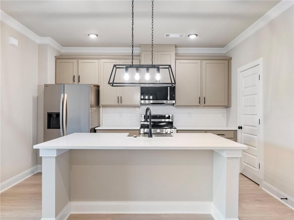 4 bedroom, 3 bathroom, 1,822 sq ft townhouse for sale at 107 Grand Highlands Lane, Winder, GA 30680 — photo 8