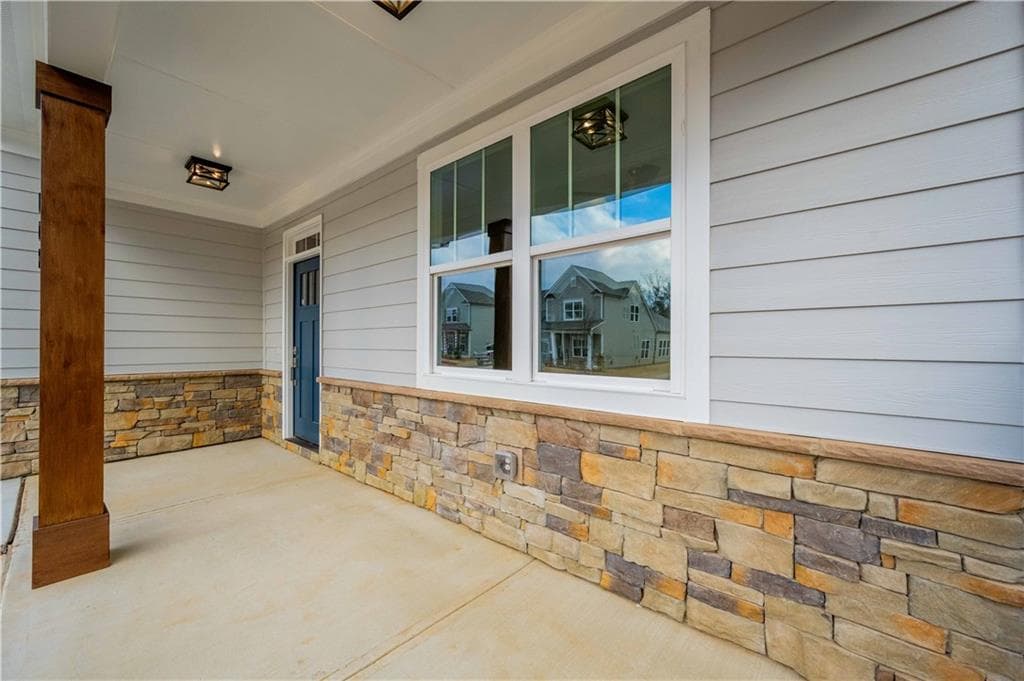 6 bedroom, 4 bathroom, 4,867 sq ft single family residence for rent at 126 Spaulding Lane, Woodstock, GA 30188 for $4,800 a month — photo 4