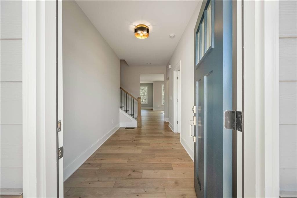 6 bedroom, 4 bathroom, 4,867 sq ft single family residence for rent at 126 Spaulding Lane, Woodstock, GA 30188 for $4,800 a month — photo 5