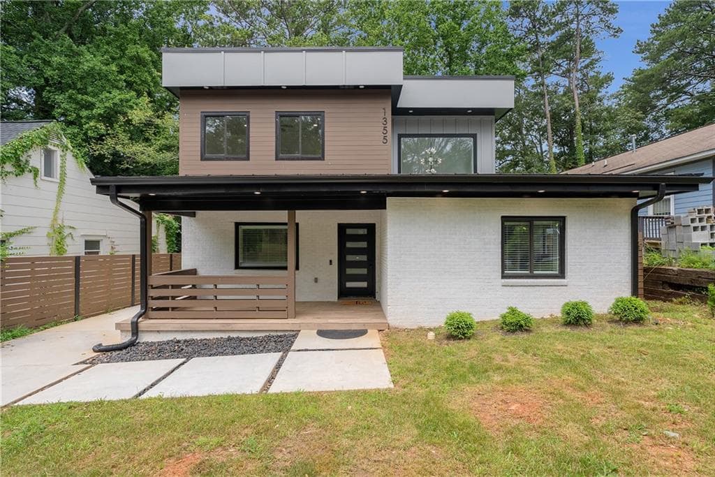 4 bedroom, 4 bathroom, 2,500 sq ft single family residence sold at 1355 Lockwood Drive, Atlanta, GA 30311