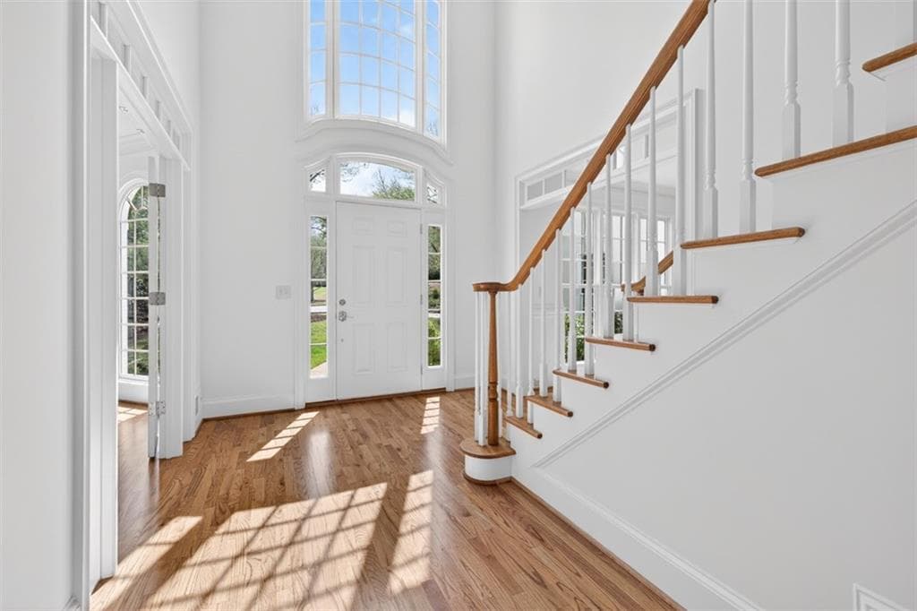 5 bedroom, 4 bathroom, 4,331 sq ft single family residence under contract at 6130 Banbury Court, Suwanee, GA 30024 — photo 10