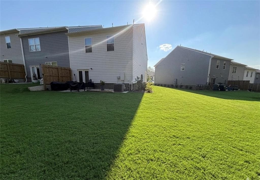 3 bedroom, 3 bathroom, 1,934 sq ft townhouse for sale at 2312 Blue Monarch Drive, Buford, GA 30519 — photo 3