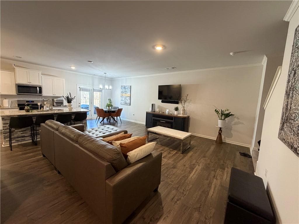 3 bedroom, 3 bathroom, 1,934 sq ft townhouse for sale at 2312 Blue Monarch Drive, Buford, GA 30519 — photo 6