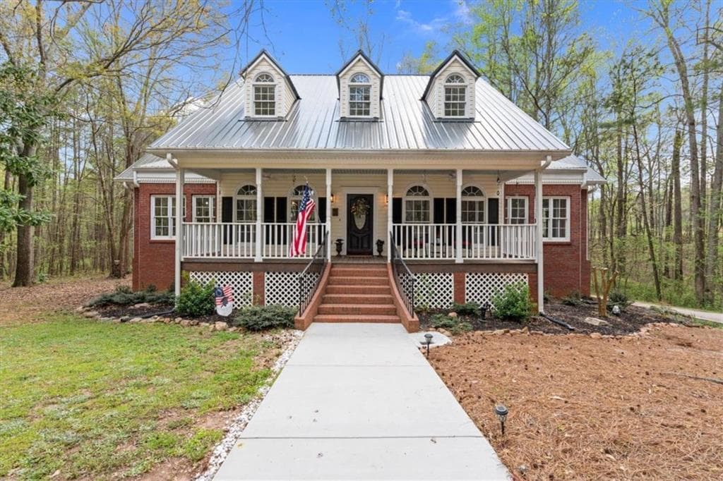 5 bedroom, 3 bathroom, 3,067 sq ft single family residence for sale at 301 Highway 5 East, Roopville, GA 30170