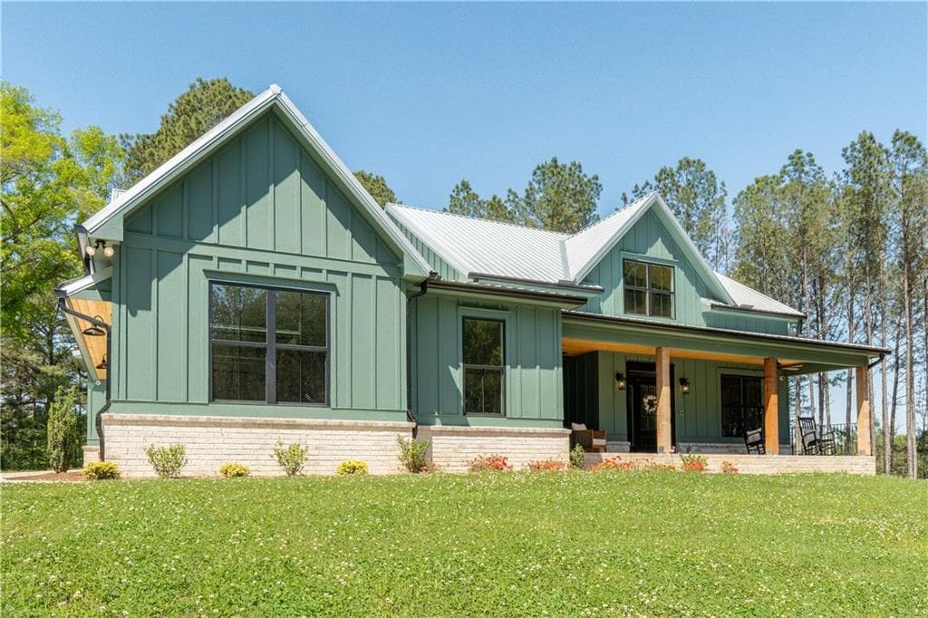 4 bedroom, 4 bathroom, 2,720 sq ft single family residence for sale at 526 Brice Station Road, Silver Creek, GA 30173 — photo 2