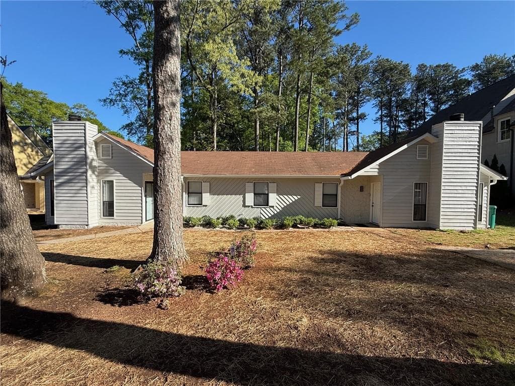 2 bedroom, 2 bathroom duplex for rent at 1601 Walker Street A, Smyrna, GA 30080 for $1,850 a month — photo 1 of 15