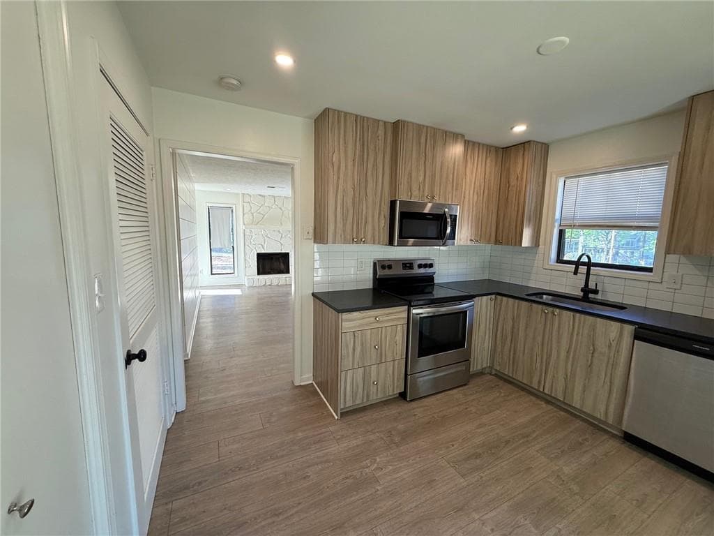 2 bedroom, 2 bathroom duplex for rent at 1601 Walker Street A, Smyrna, GA 30080 for $1,850 a month — photo 4
