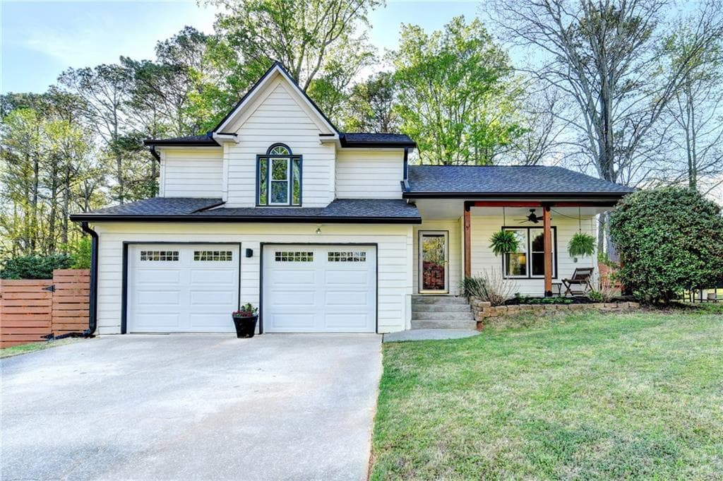 3 bedroom, 3 bathroom, 1,730 sq ft single family residence for sale at 4069 Keheley Glen Drive, Marietta, GA 30066