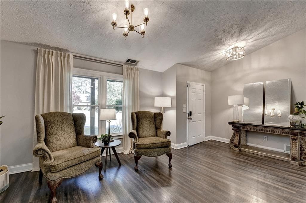 3 bedroom, 3 bathroom, 1,730 sq ft single family residence for sale at 4069 Keheley Glen Drive, Marietta, GA 30066 — photo 4