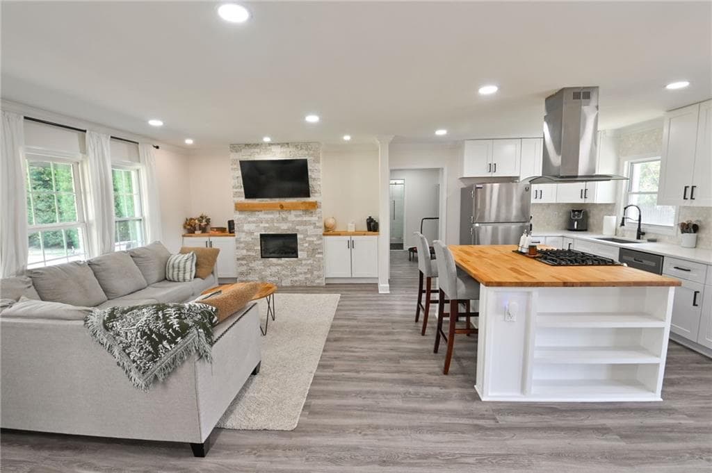 4 bedroom, 3 bathroom, 1,841 sq ft single family residence for sale at 150 Sims Street, Winder, GA 30680 — photo 4