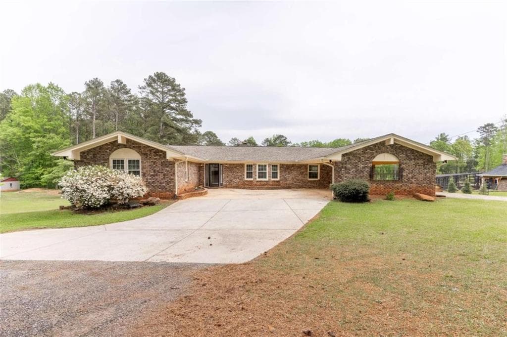 938 Swan Lake Road, Stockbridge, GA 30281 — most recent listing photo