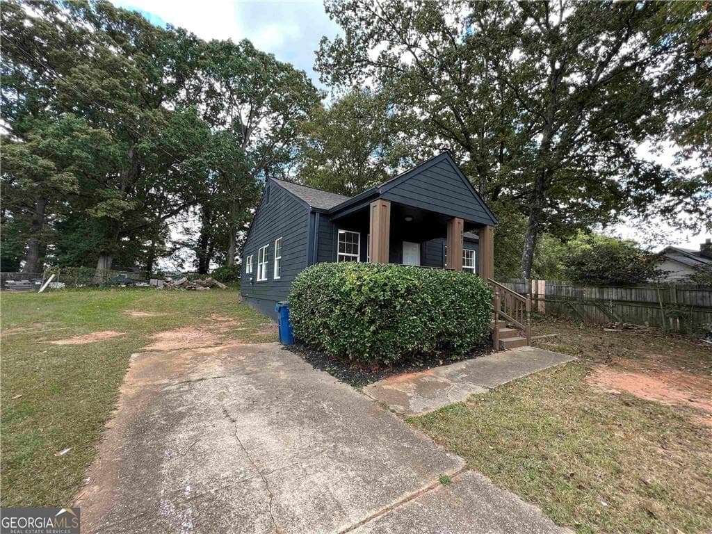 2 bedroom, 1 bathroom, 896 sq ft single family residence sold at 1891 Connally Drive, Atlanta, GA 30344