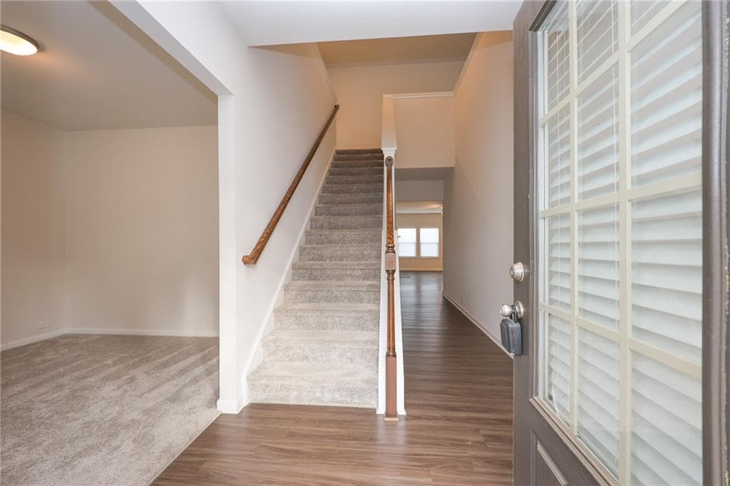 3 bedroom, 3 bathroom, 2,507 sq ft single family residence for sale at 1847 Azure Grove Court, Marietta, GA 30008 — photo 3