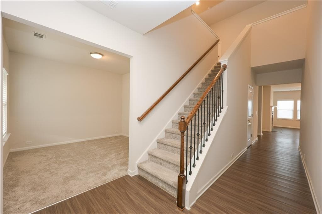 3 bedroom, 3 bathroom, 2,507 sq ft single family residence for sale at 1847 Azure Grove Court, Marietta, GA 30008 — photo 5