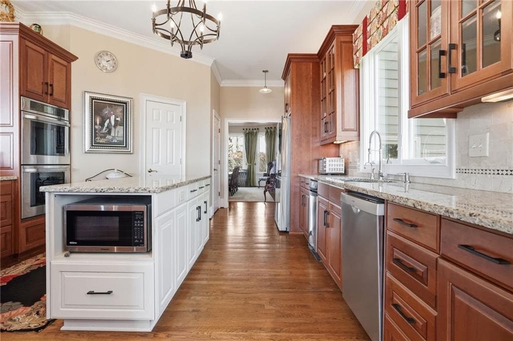 5 bedroom, 5 bathroom, 5,530 sq ft single family residence for sale at 1021 Falcon Heights, Big Canoe, GA 30143 — photo 9