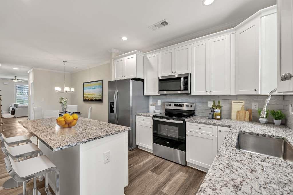3 bedroom, 3 bathroom, 1,662 sq ft townhouse for sale at 130 Magnolia Place, Homer, GA 30547 — photo 3