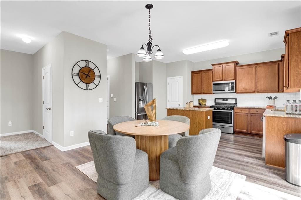 3 bedroom, 3 bathroom, 2,124 sq ft single family residence under contract at 2501 Redbud Meadow Lane, Douglasville, GA 30135 — photo 7