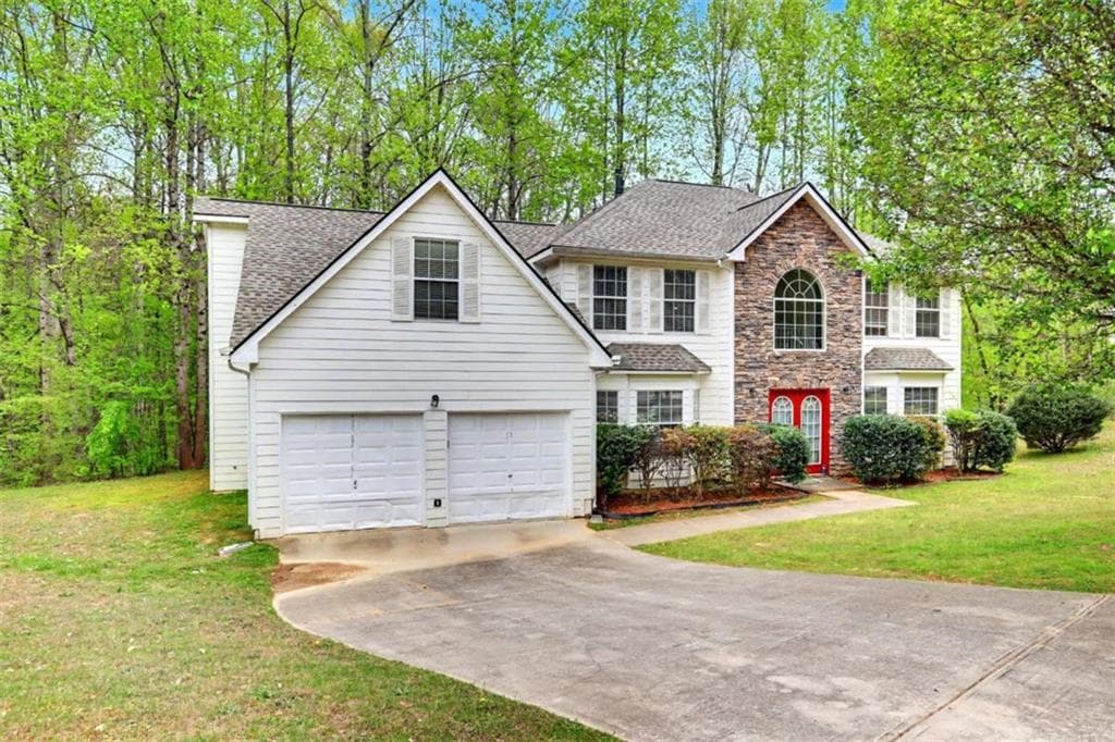 4 bedroom, 3 bathroom, 2,813 sq ft single family residence sold at 3111 Mineral Ridge Lane, Stone Mountain, GA 30087