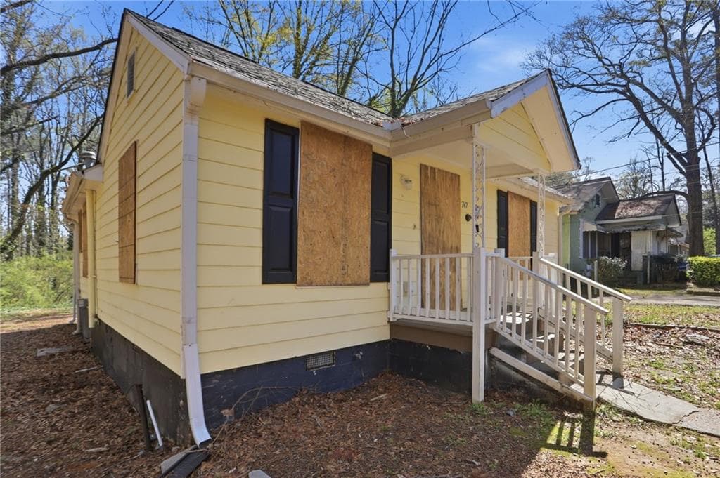 3 bedroom, 1 bathroom, 1,194 sq ft single family residence under contract at 747 Gary Road, Atlanta, GA 30318 — photo 4