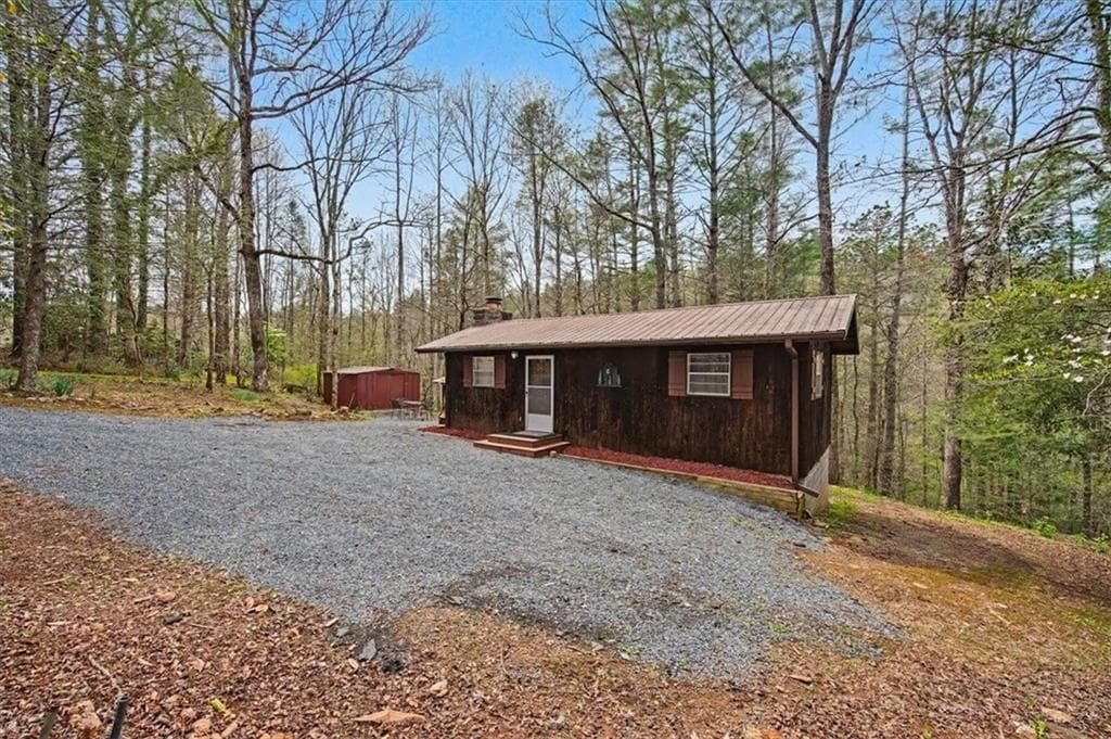 1 bedroom, 1 bathroom, 544 sq ft single family residence for sale at 68 Hawk Lane, Ellijay, GA 30540 — photo 4