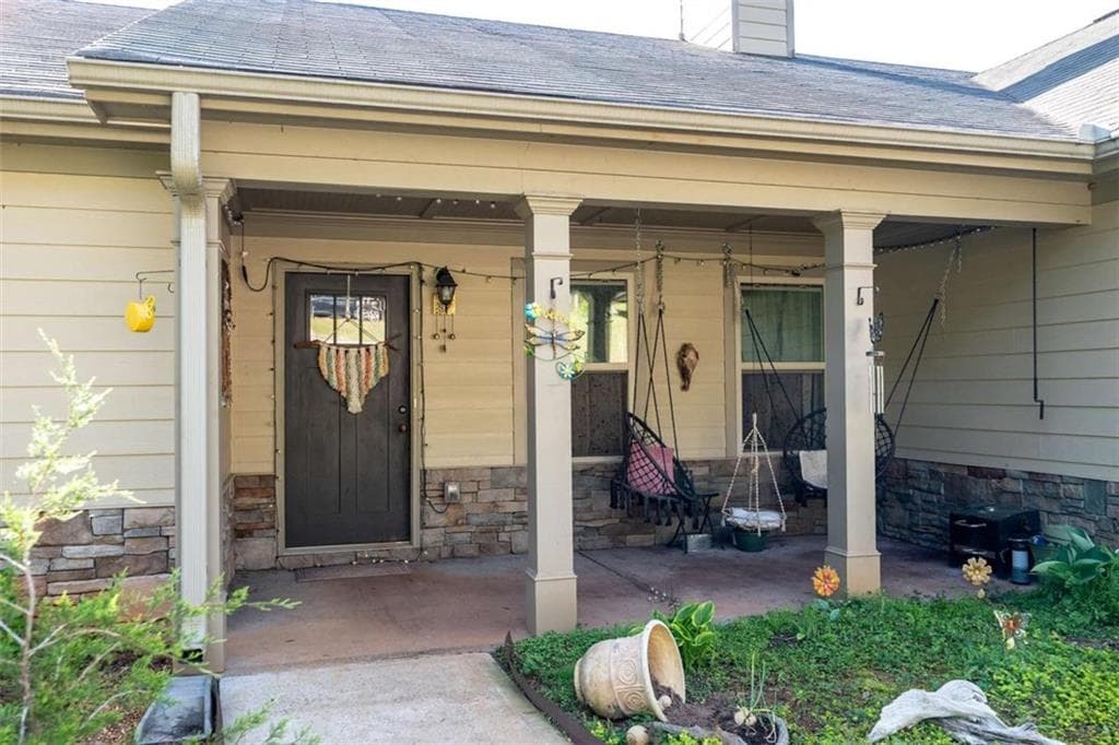 3 bedroom, 2 bathroom, 1,480 sq ft single family residence for sale at 285 Mama B Drive, Danielsville, GA 30633 — photo 4
