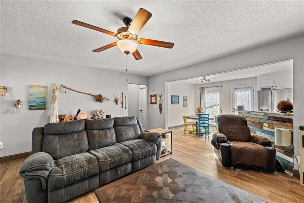 3 bedroom, 2 bathroom, 1,480 sq ft single family residence for sale at 285 Mama B Drive, Danielsville, GA 30633 — photo 8