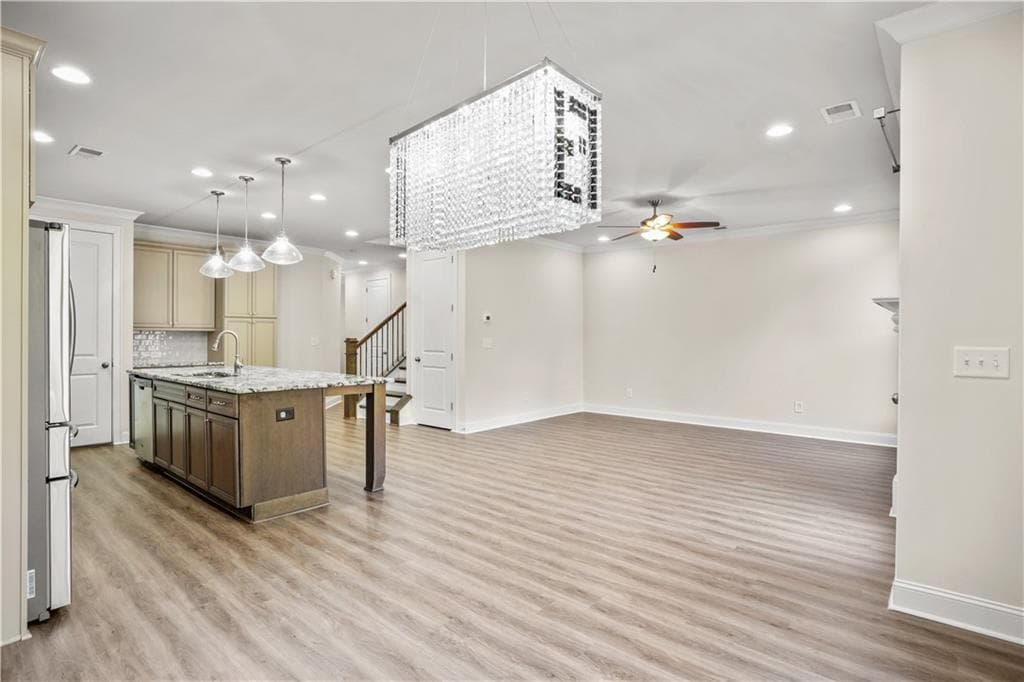 3 bedroom, 3 bathroom, 2,036 sq ft townhouse for sale at 1011 Towneship Way, Roswell, GA 30075 — photo 7