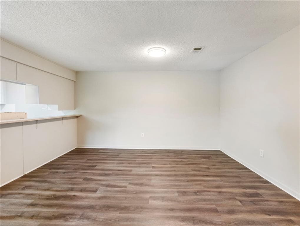 2 bedroom, 2 bathroom, 1,369 sq ft townhouse for sale at 605 Candler Street, Gainesville, GA 30501 — photo 7