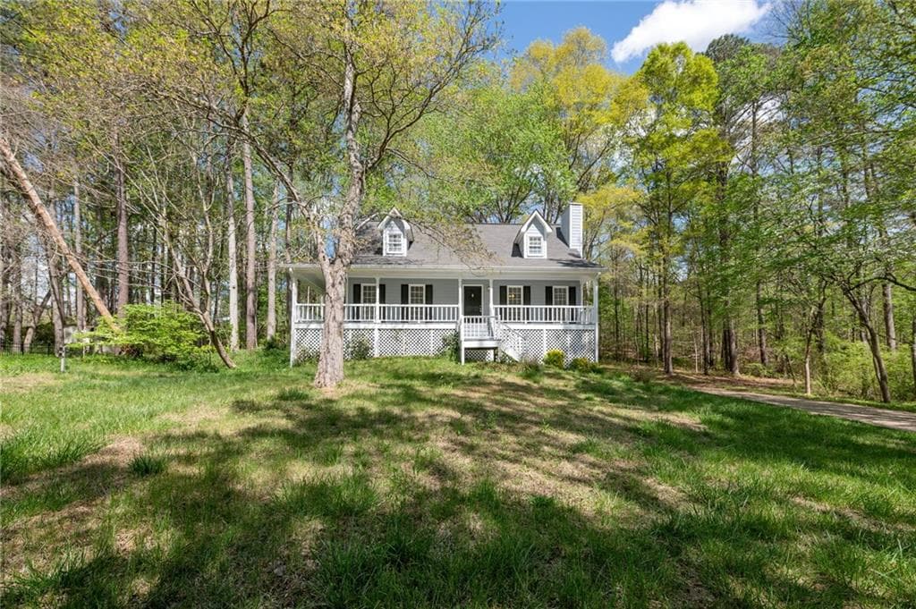 3 bedroom, 2 bathroom, 1,699 sq ft single family residence under contract at 252 Amber Way, Dallas, GA 30157