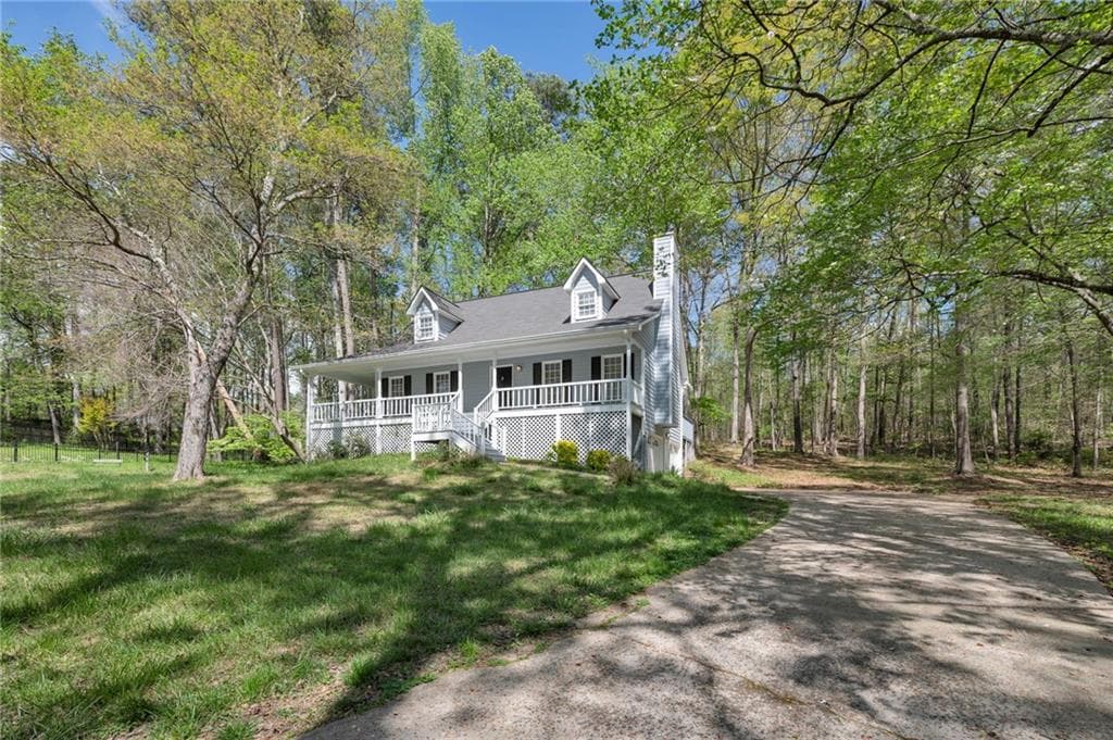 3 bedroom, 2 bathroom, 1,699 sq ft single family residence under contract at 252 Amber Way, Dallas, GA 30157 — photo 2