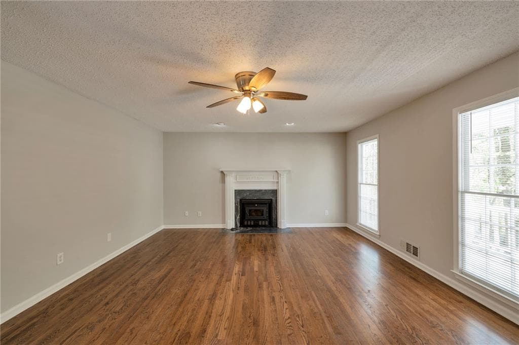 3 bedroom, 2 bathroom, 1,699 sq ft single family residence under contract at 252 Amber Way, Dallas, GA 30157 — photo 6