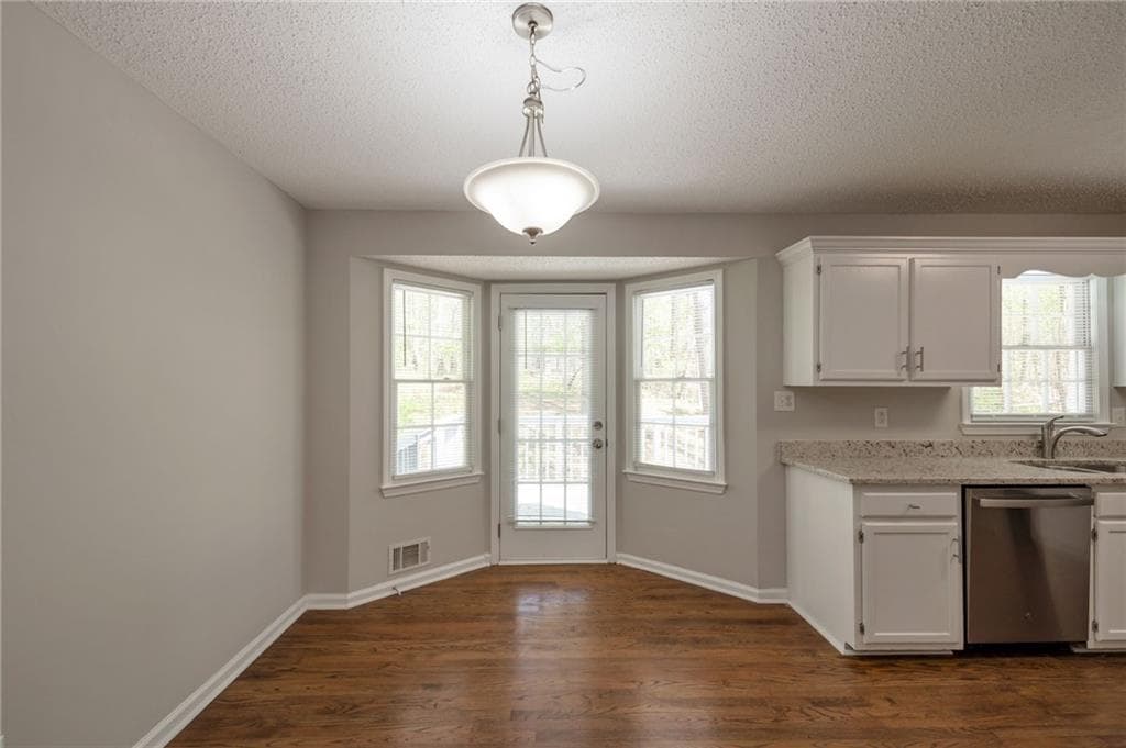 3 bedroom, 2 bathroom, 1,699 sq ft single family residence under contract at 252 Amber Way, Dallas, GA 30157 — photo 8